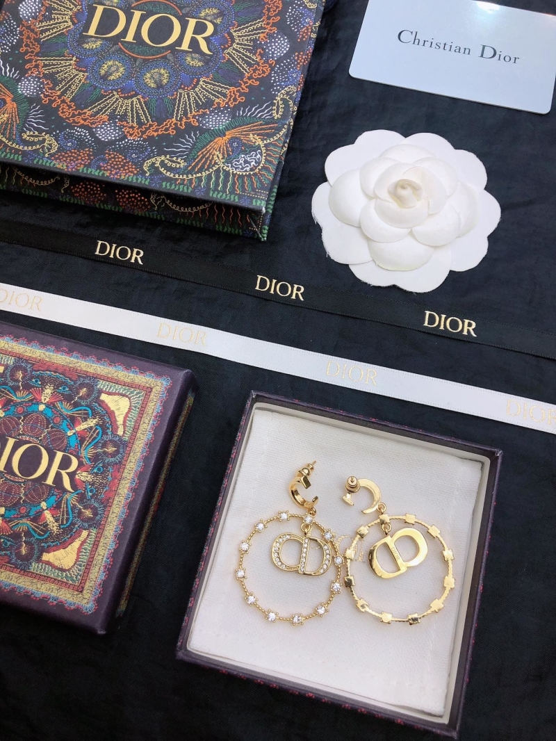 chr1st1an D10r earrings